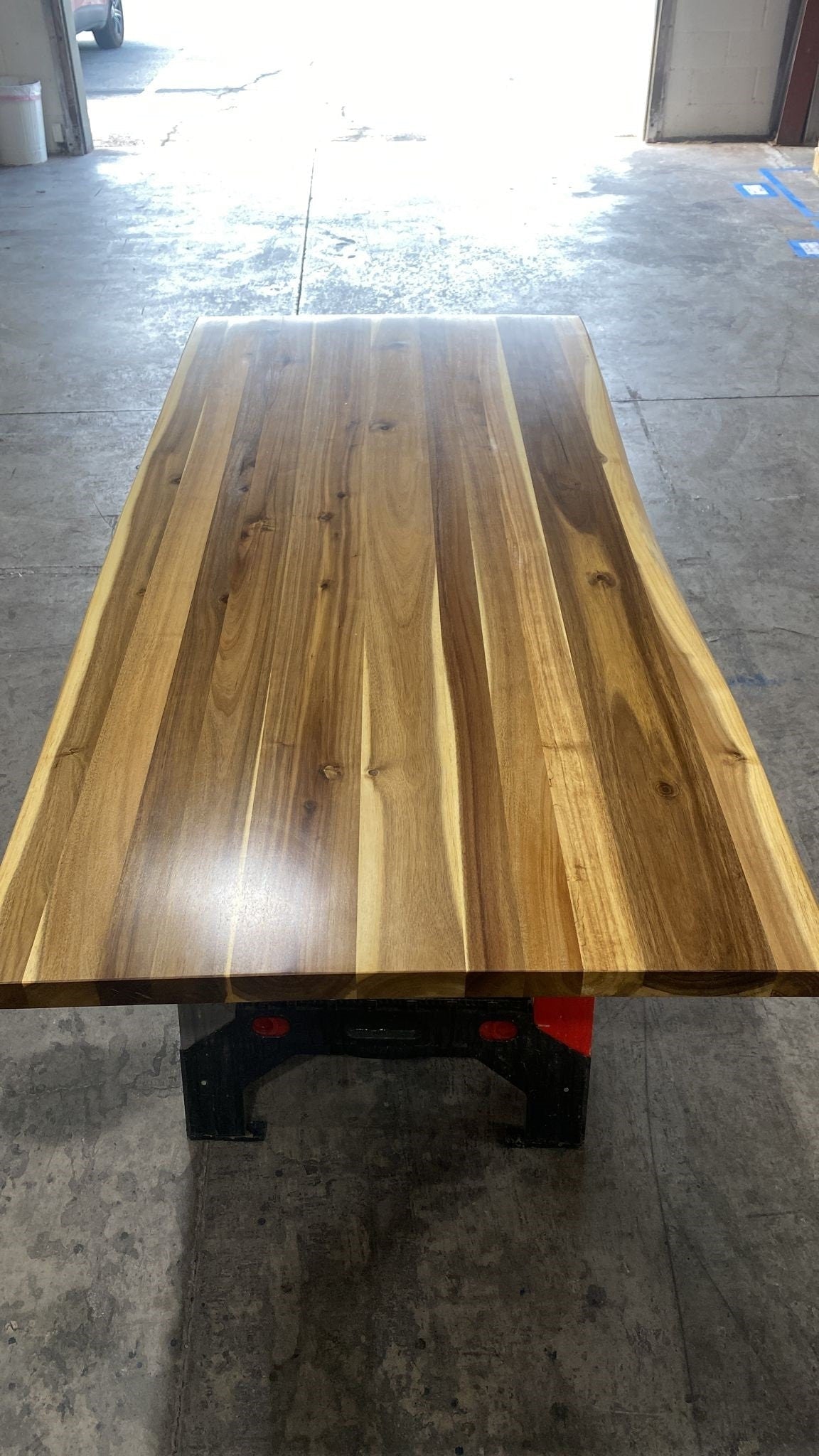 Live Edge Dining Table - Teak Wood Dining Room Table - UMBUZÖ