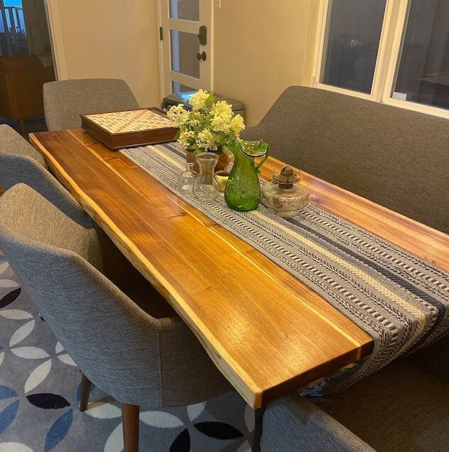 Live Edge Teak Dining Table - Earthy, neutral dining table - UMBUZÖ