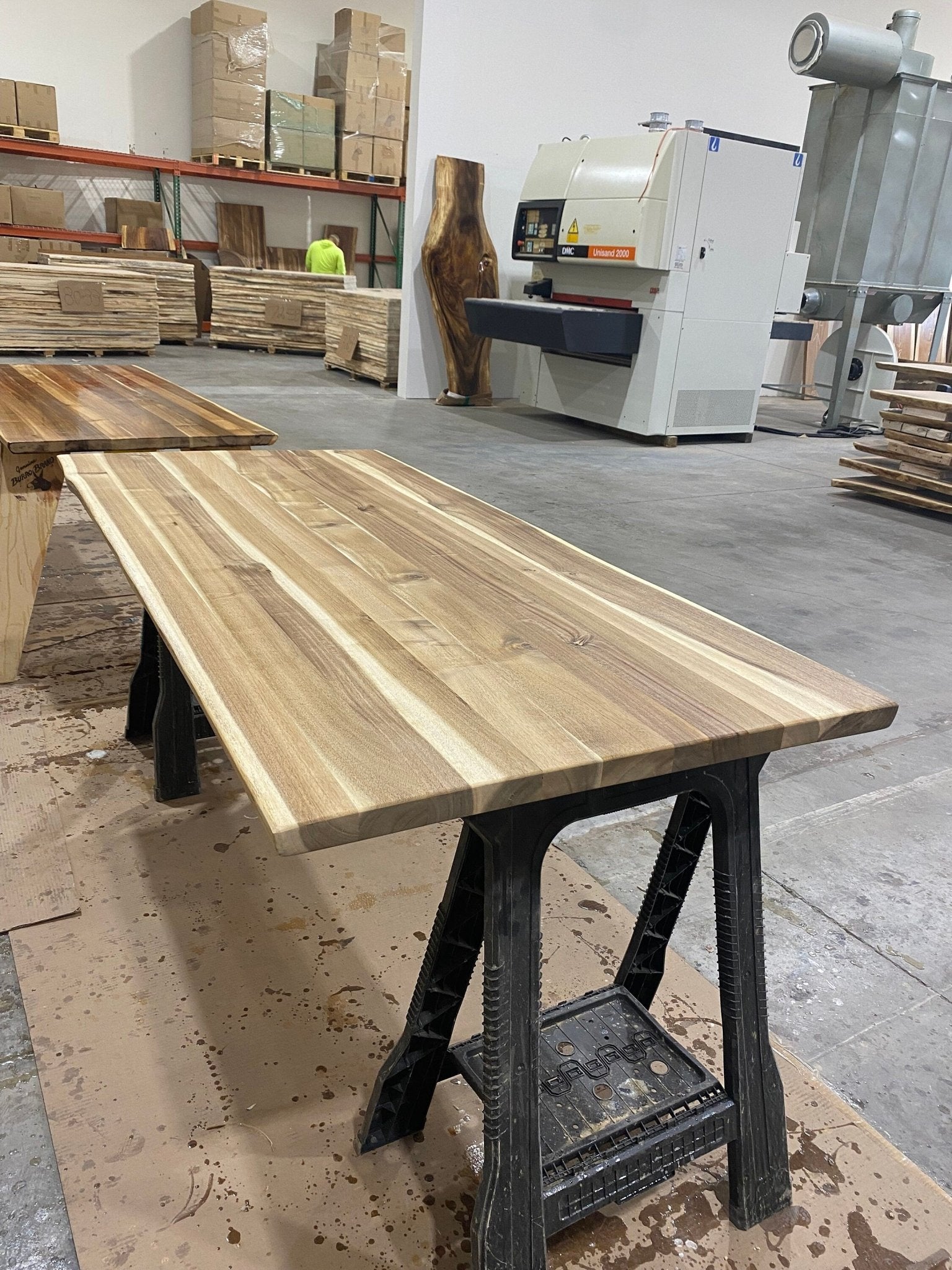 Minimalist Teak Live Edge Dining Table - UMBUZÖ