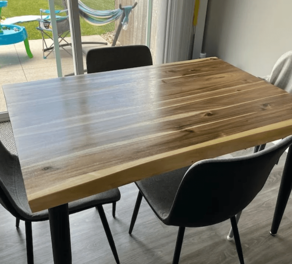 Minimalist Teak Live Edge Dining Table - UMBUZÖ