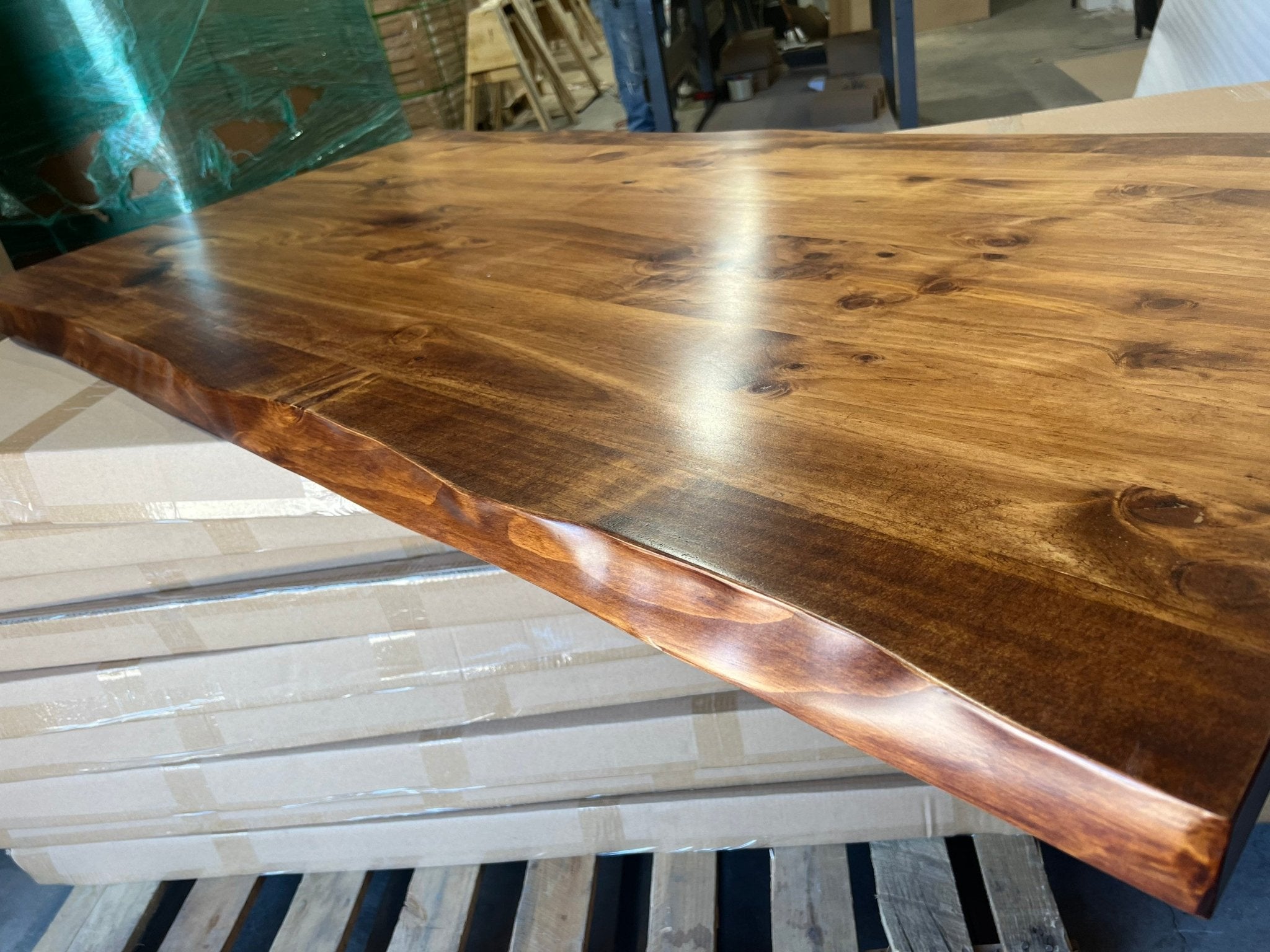 Modern Wood Dining Table, Walnut Dining Table, Live Edge Table, Kitchen Table - UMBUZÖ